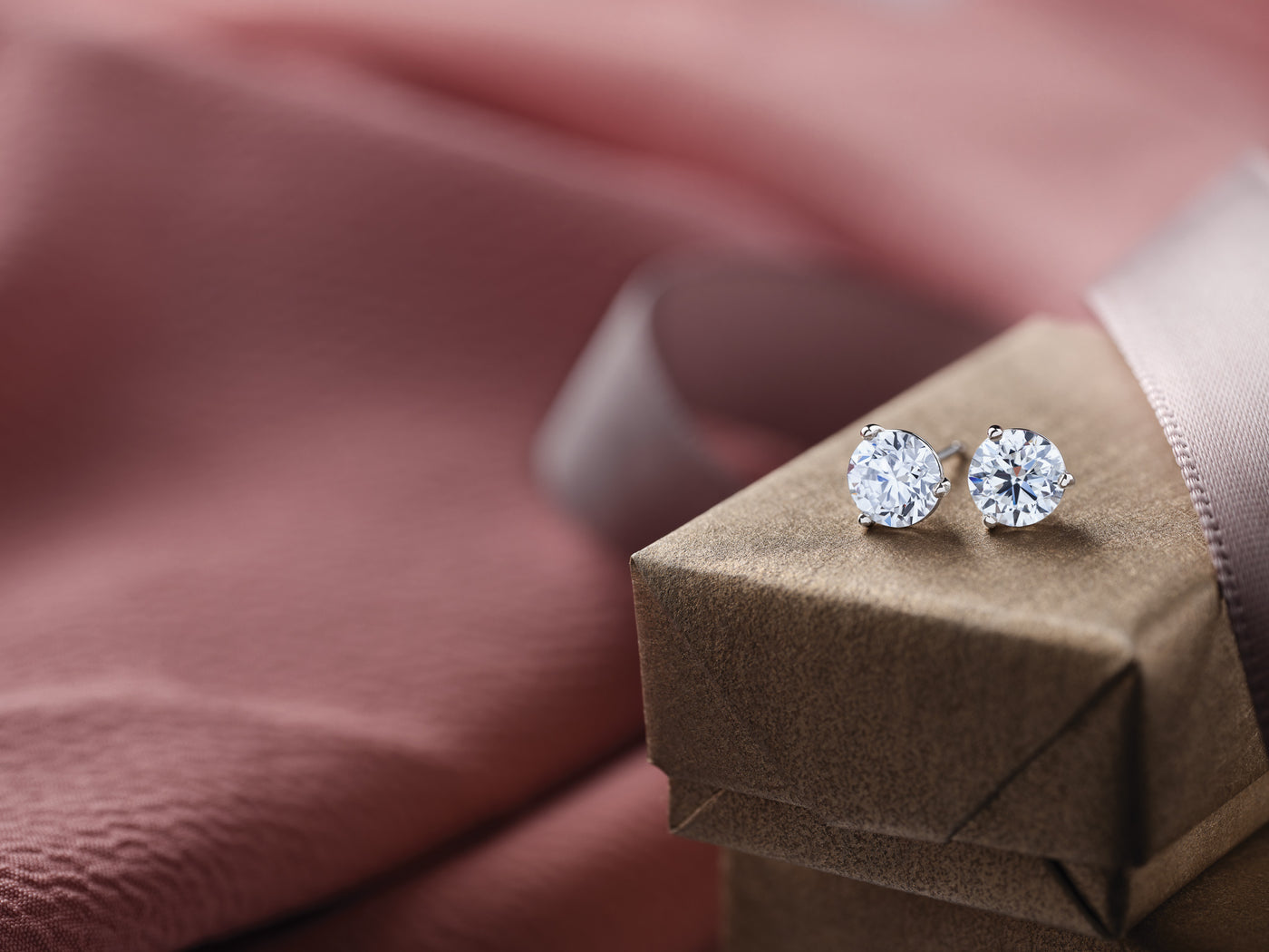 Diamond studs, diamond earrings on sale, lab grown diamond earrings, jewelry deals at Bichsel Jewelry in Sedalia, MO
