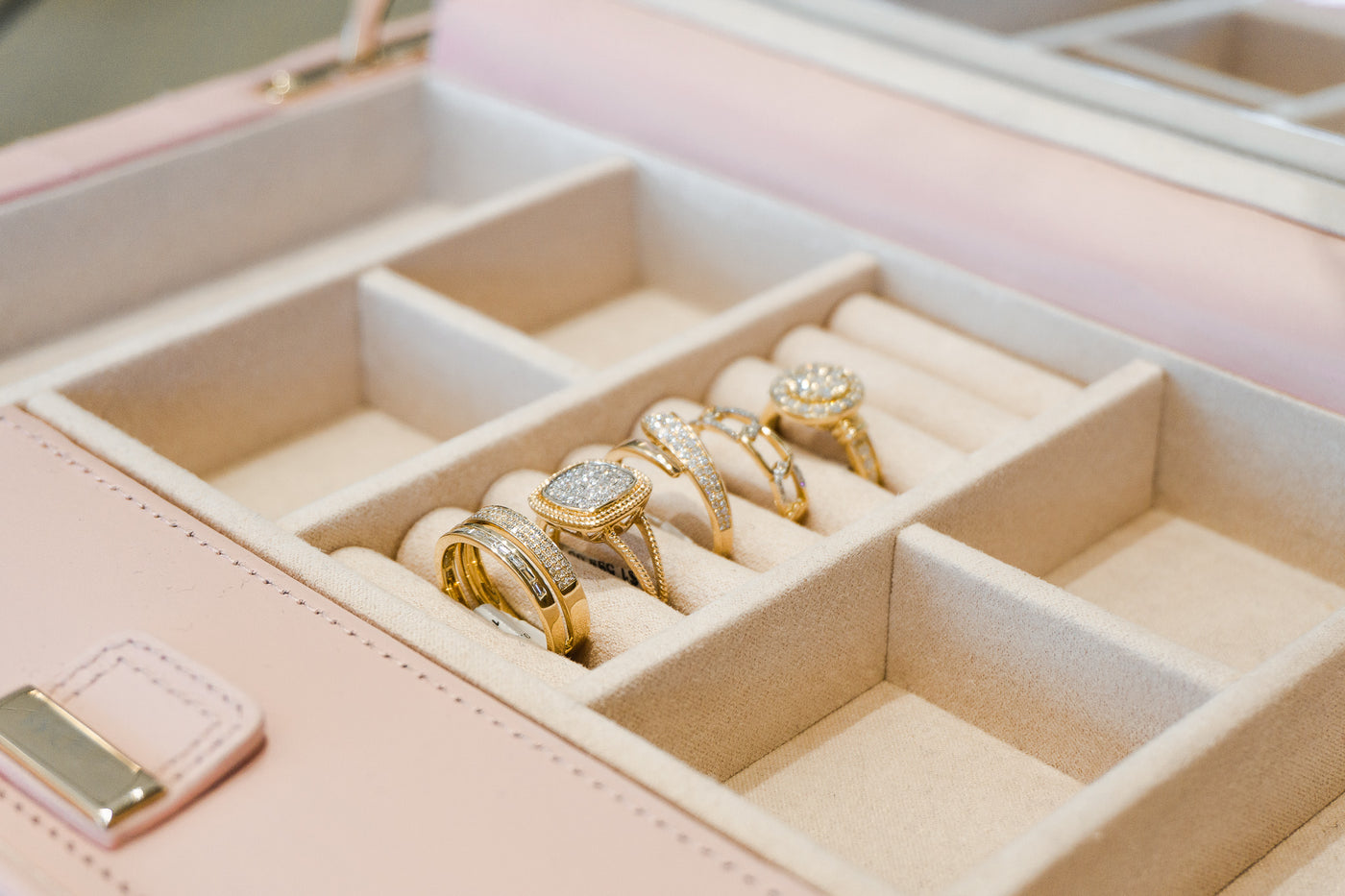 Diamond rings, engagement rings. Bichsel Jewelry in Sedalia, MO