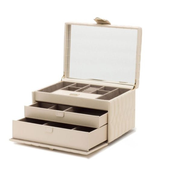 WOLF Caroline Medium Jewelry Storage Case in 'Ivory.' Handmade Leather Case with Gold Hardware and Travel Box. LusterLoc™ Anti-Tarnish Protection. Bichsel Jewelry in Sedalia, MO. Shop online or in-store today!
