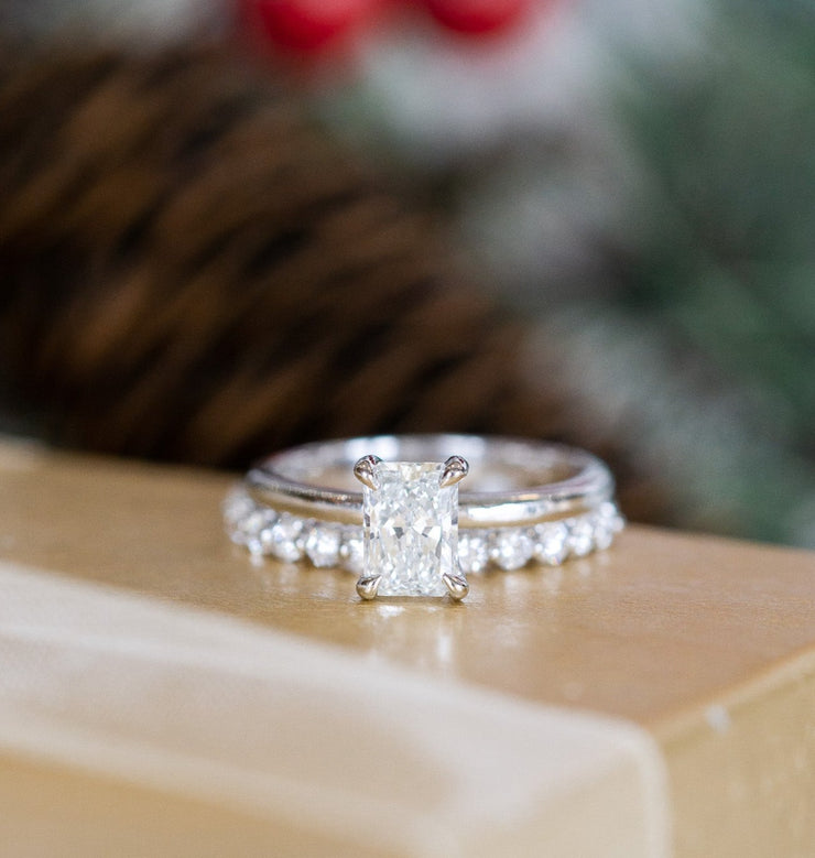 14K White Gold Radiant Cut Solitaire Diamond Engagement Ring