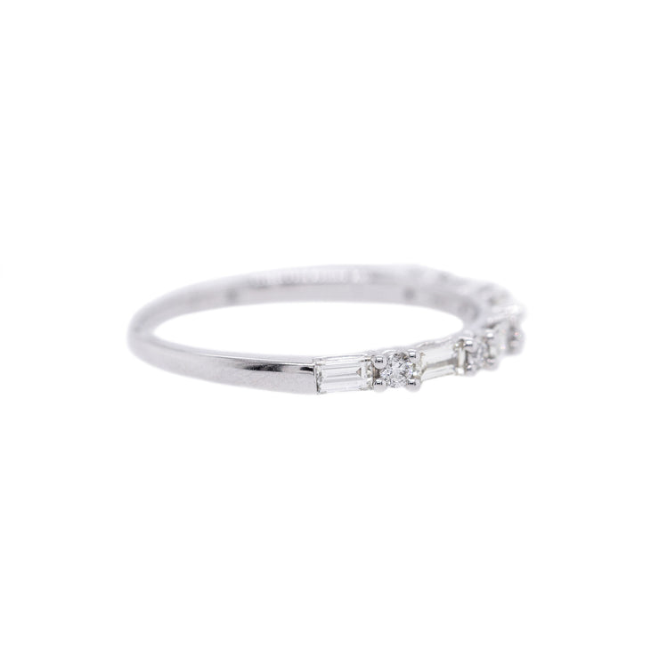 14K White Gold Alternating Round & Baguette Diamond Band